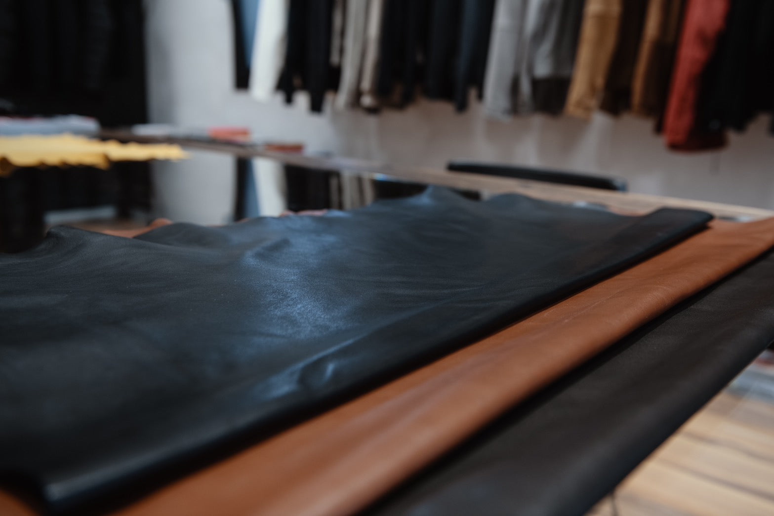 エンメティのレザーガイド