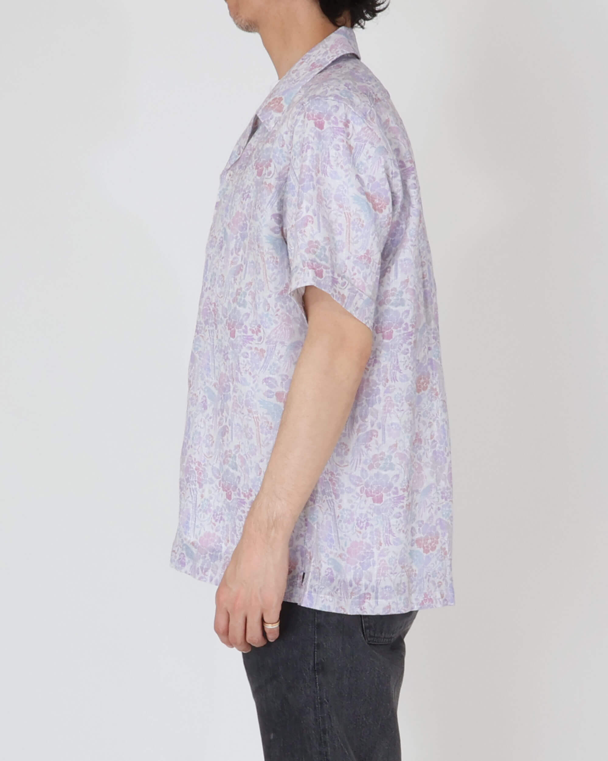 Camicia in cotone con colletto aperto a maniche corte, stampa botanica / HAWAII / Oliva