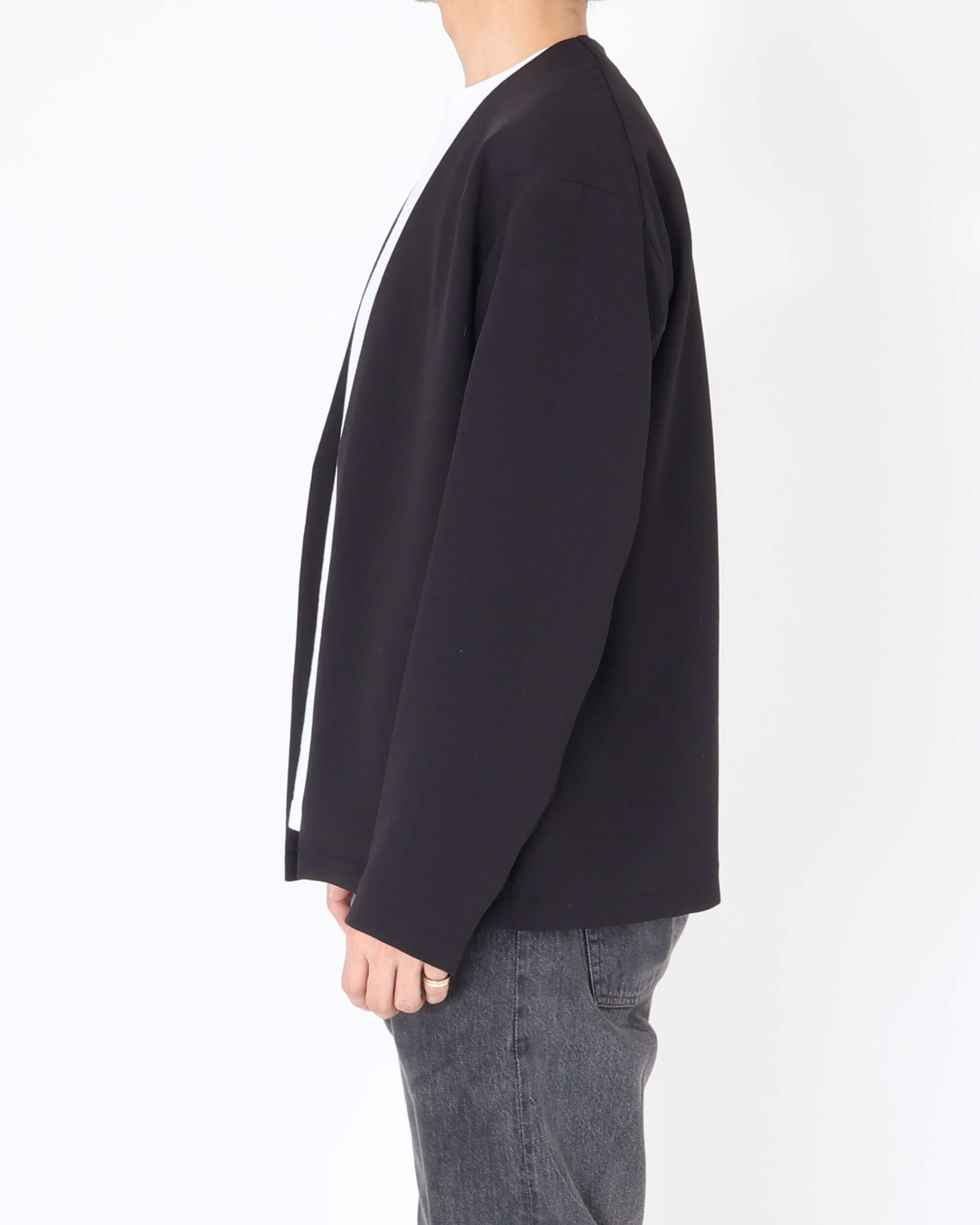 BL-IS-AS-0-001 CARDIGAN senza bottoni / nero