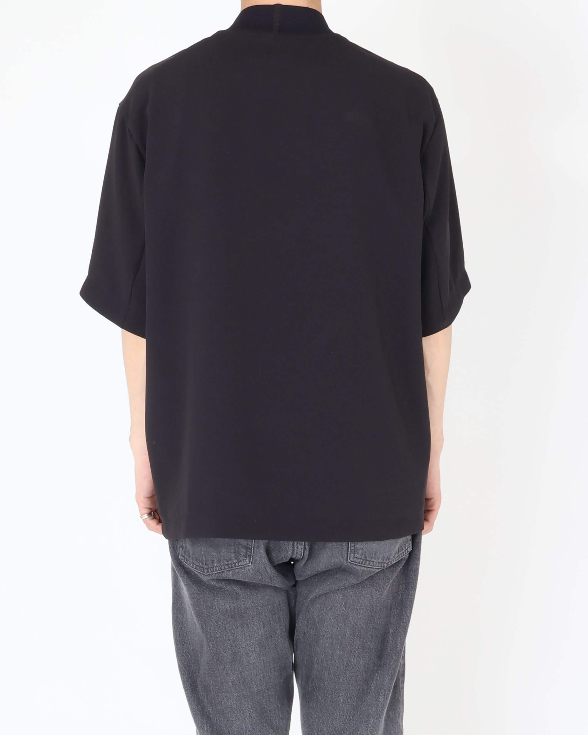 SH-IS-AS-0-008 モックネックショートスリーブカットソー / ブラック