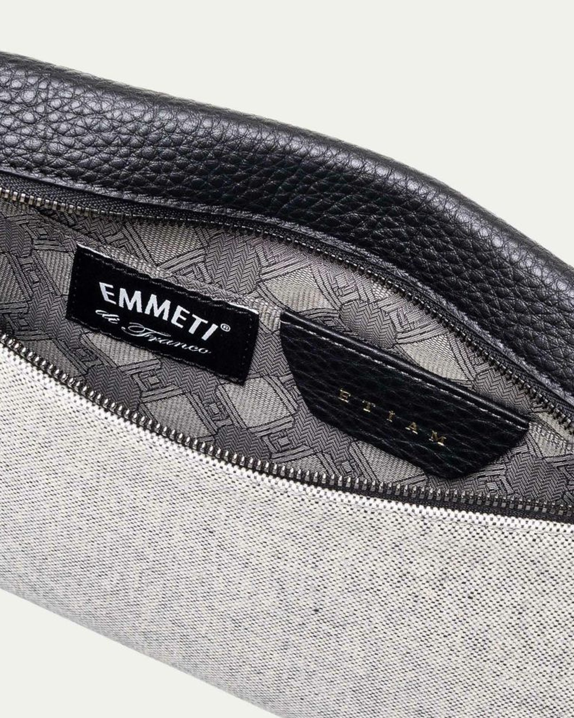 POUCH IN CALFSKIN x FABRIC