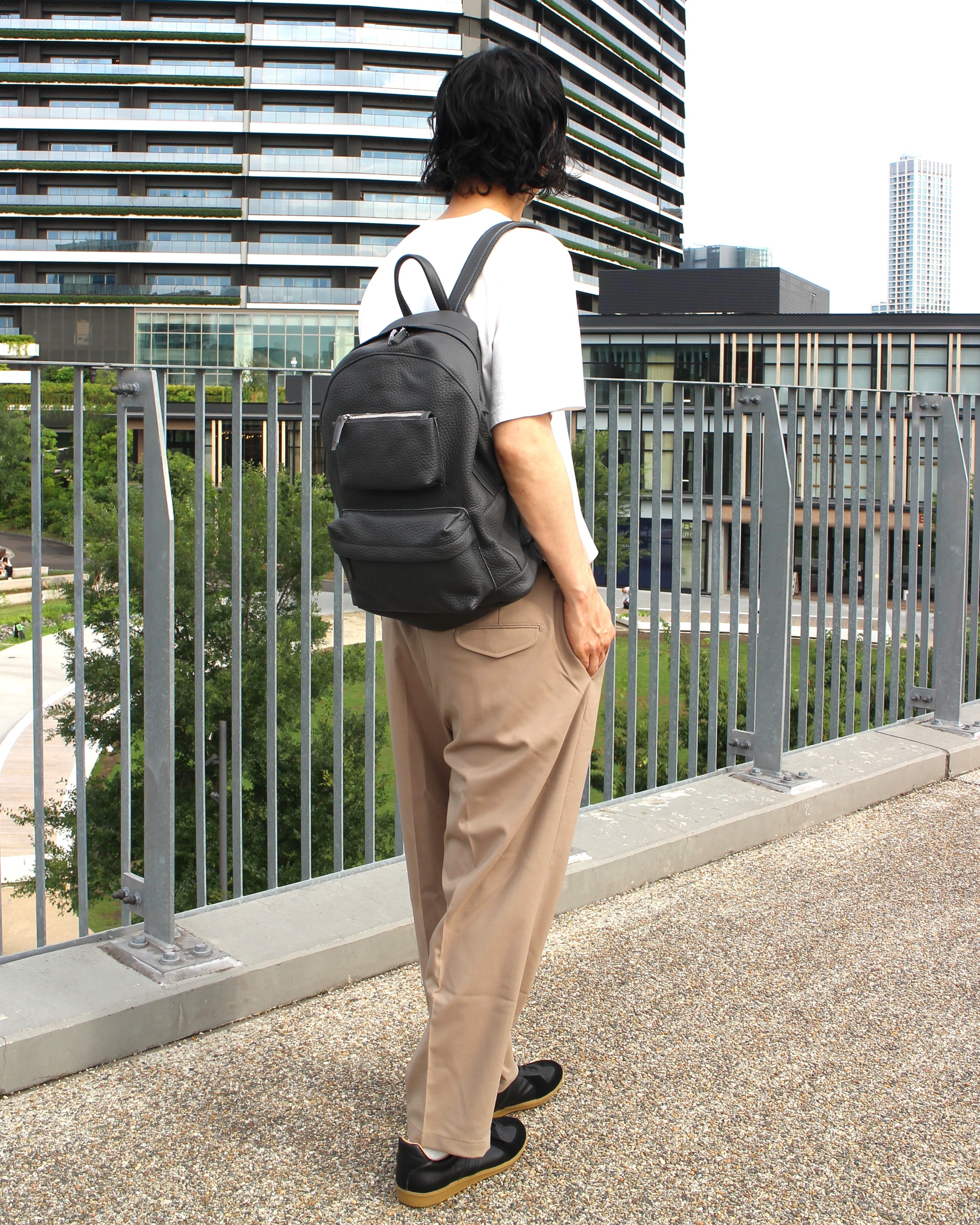 LEATHER BACK PACK TAURUS（タウラス） / ダークブラウン