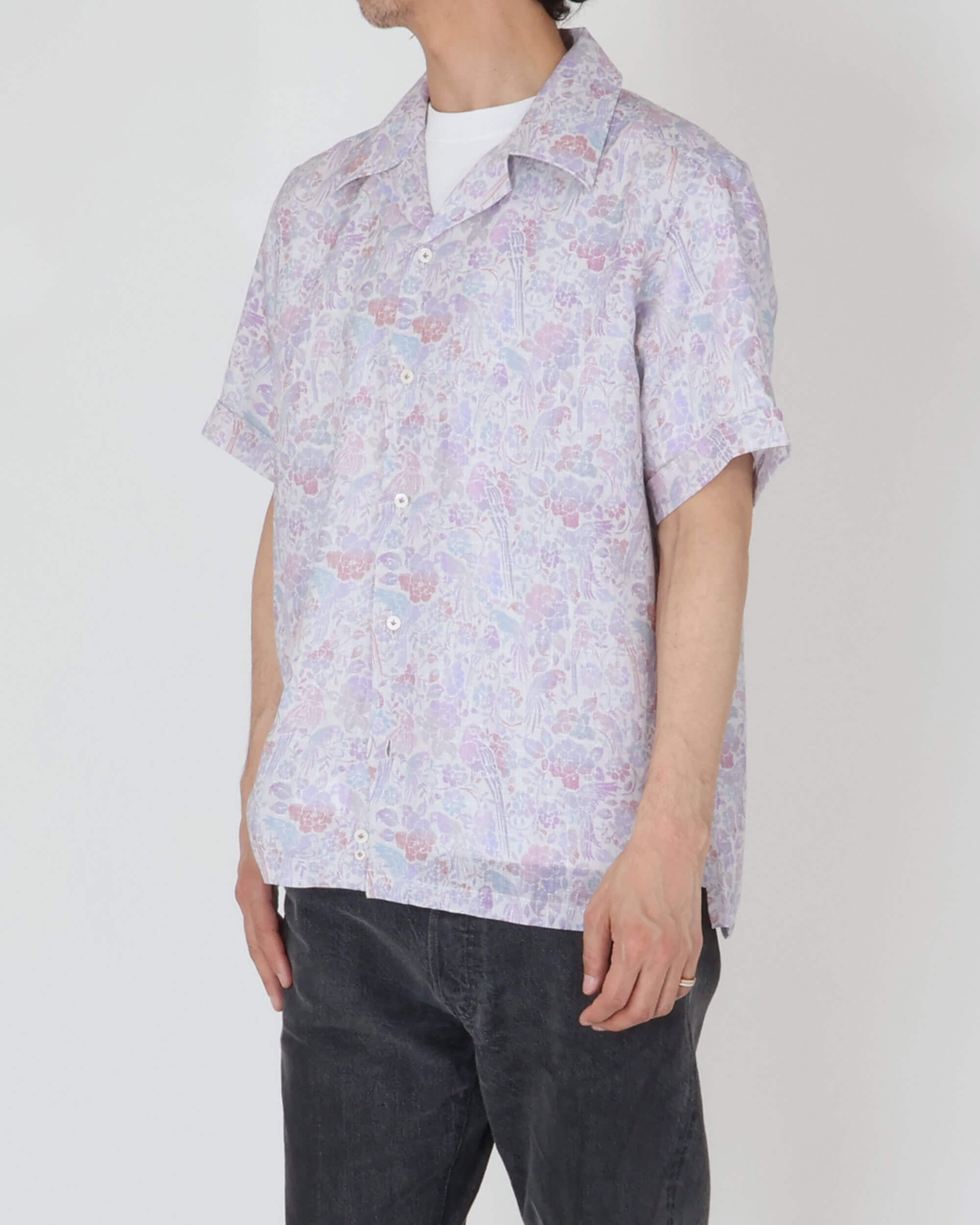 Camicia in cotone con colletto aperto a maniche corte, stampa botanica / HAWAII / Oliva