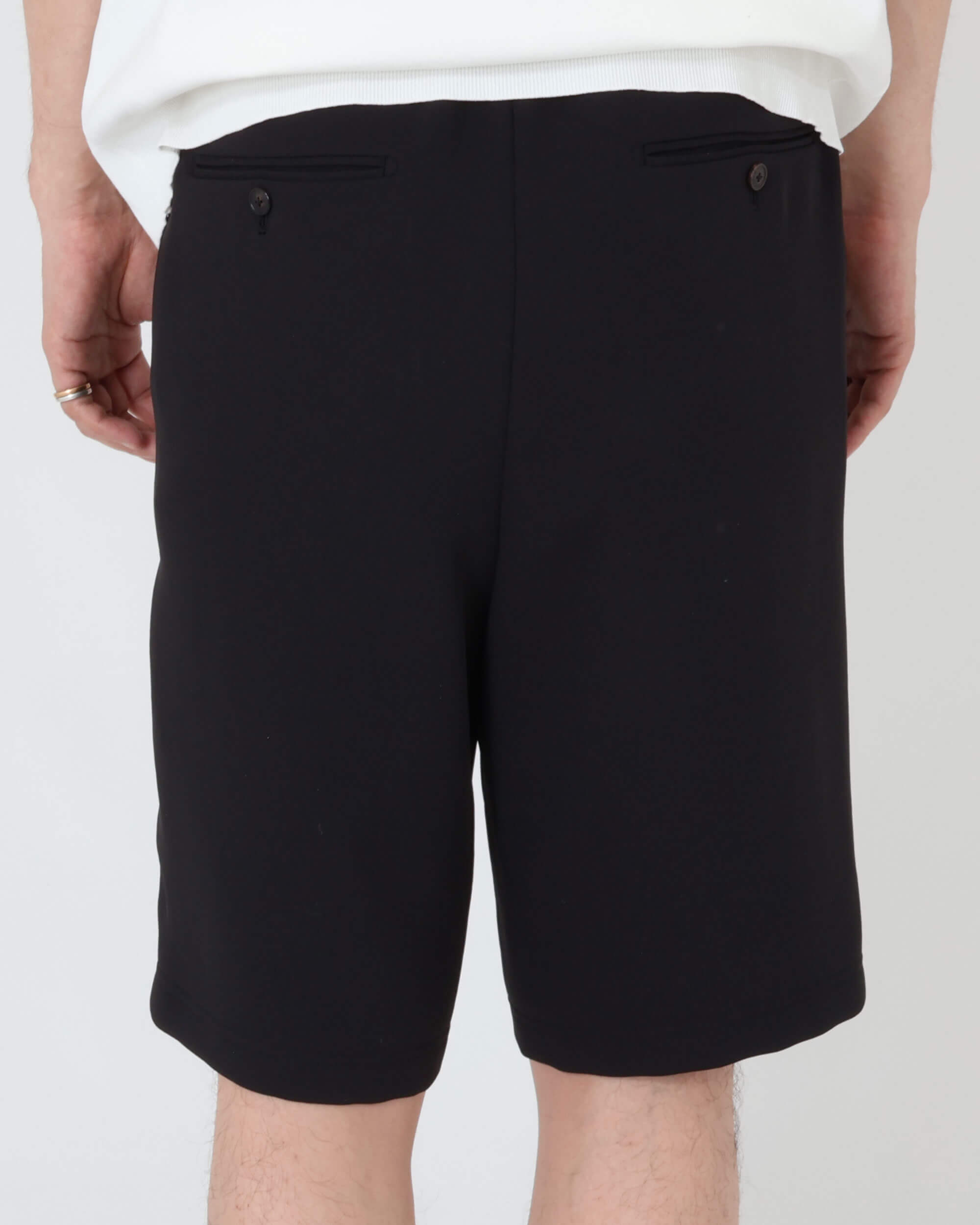 PA-IS-AS-0-005 1プリーツ ショートPANTS / ブラック