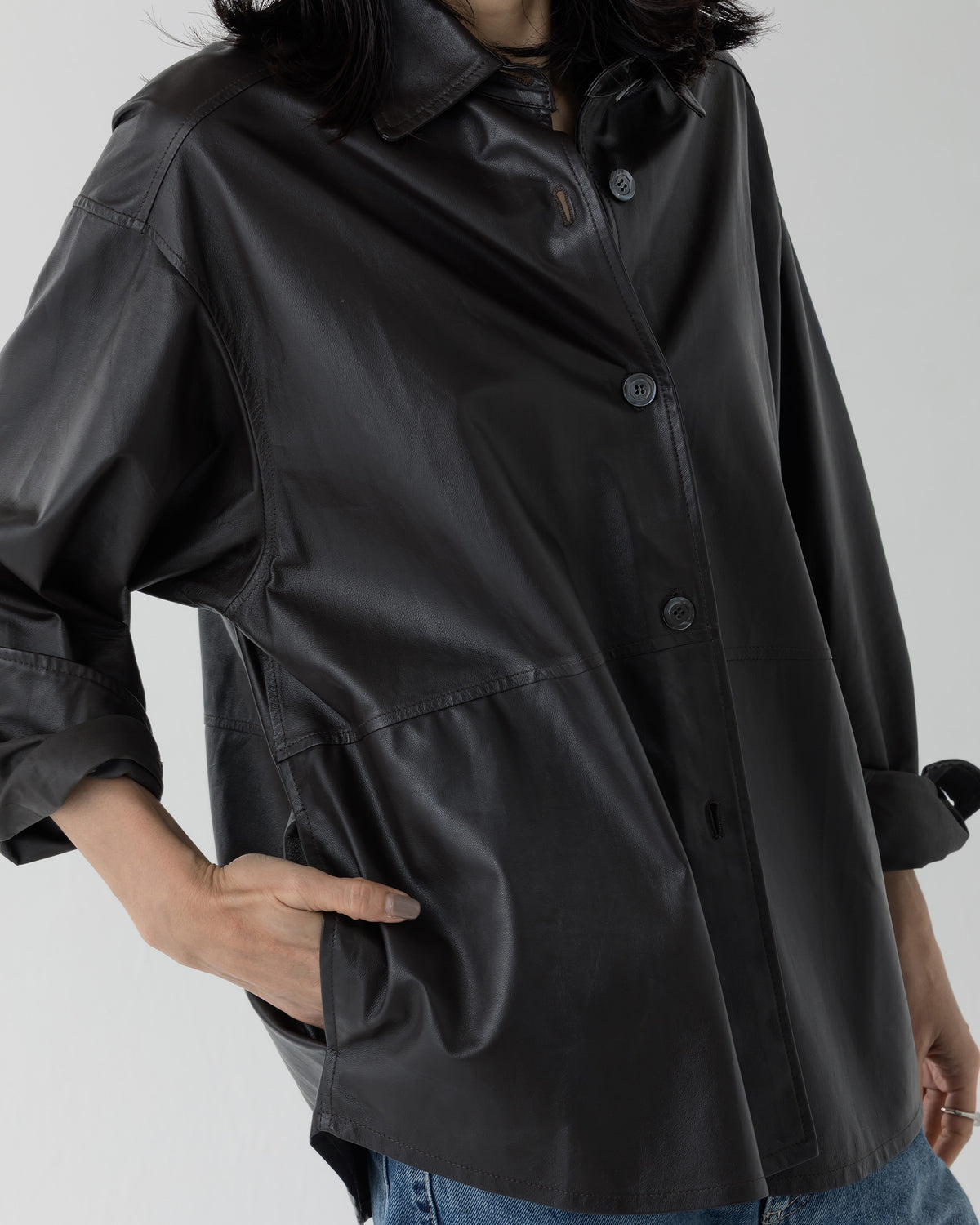 【予約商品】OLGA（オルガ） ナッパシルク レザーシャツ / ダークブラウン