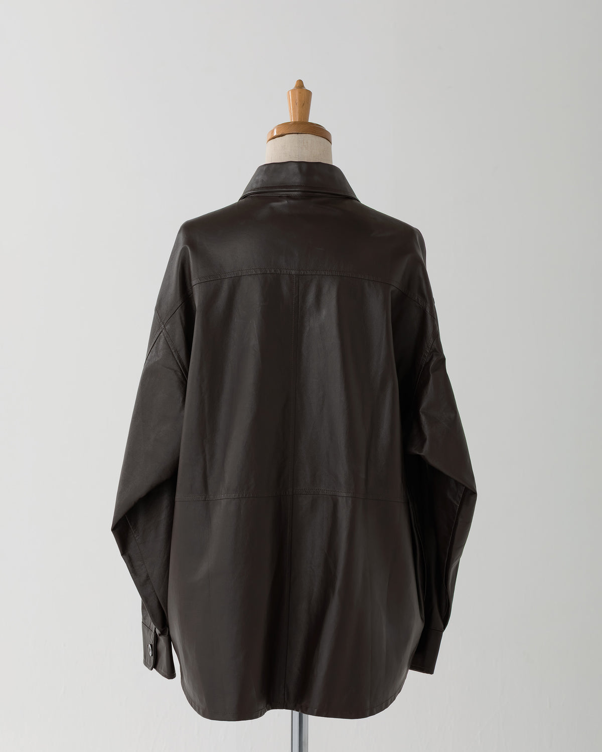 【予約商品】OLGA（オルガ） ナッパシルク レザーシャツ / ダークブラウン