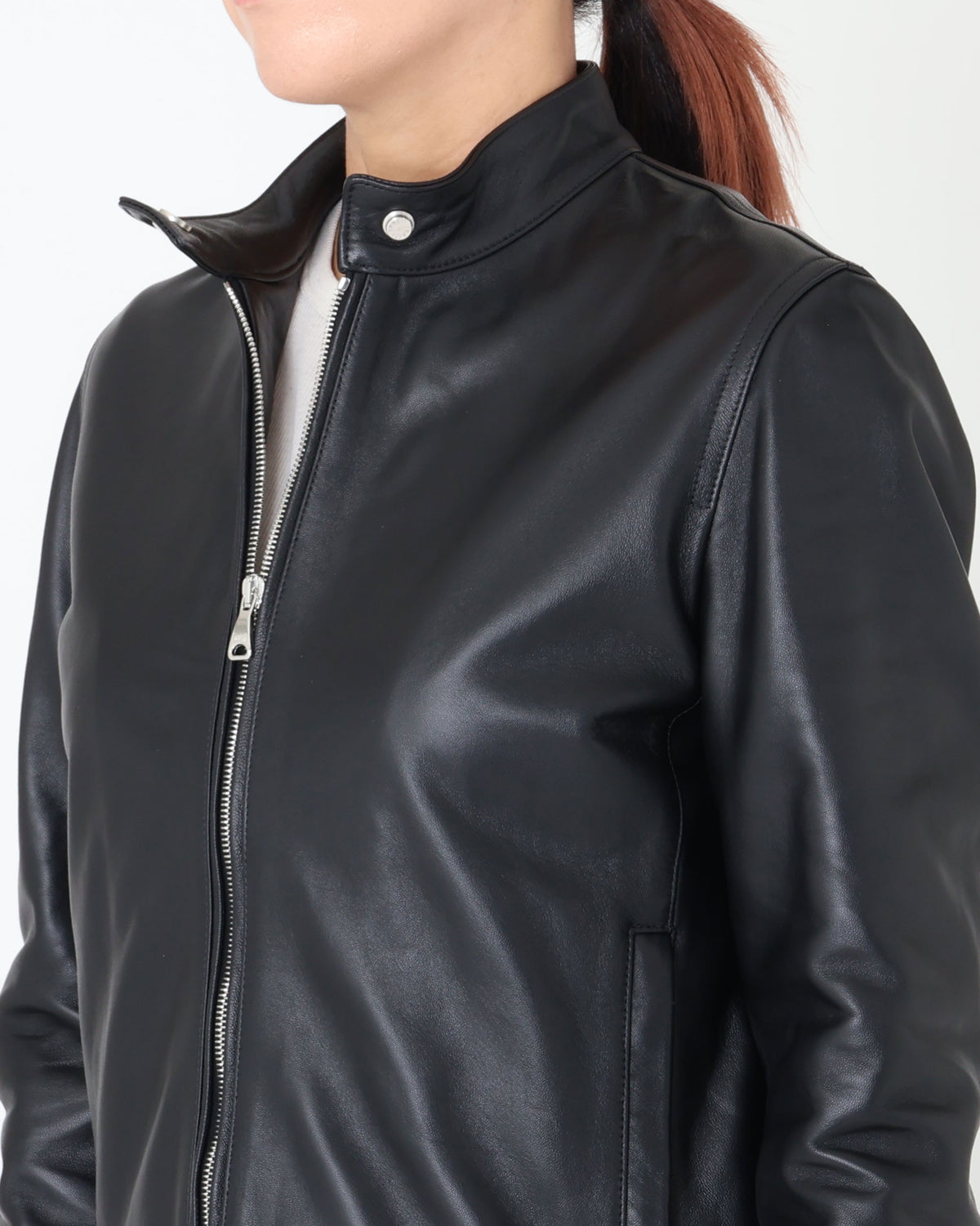 JURI DONNA (ユリ ドンナ) Giubbotto biker singolo in nappa cerata, pelle di agnello, con zip argento / Nero