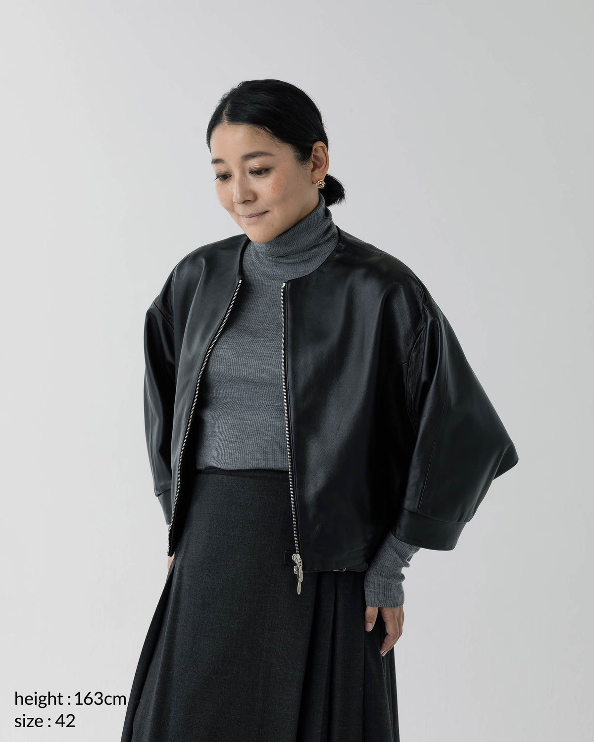 TILLY Silver Zip Nappacellata Lamb Leather Collarless Short Blouson / Black