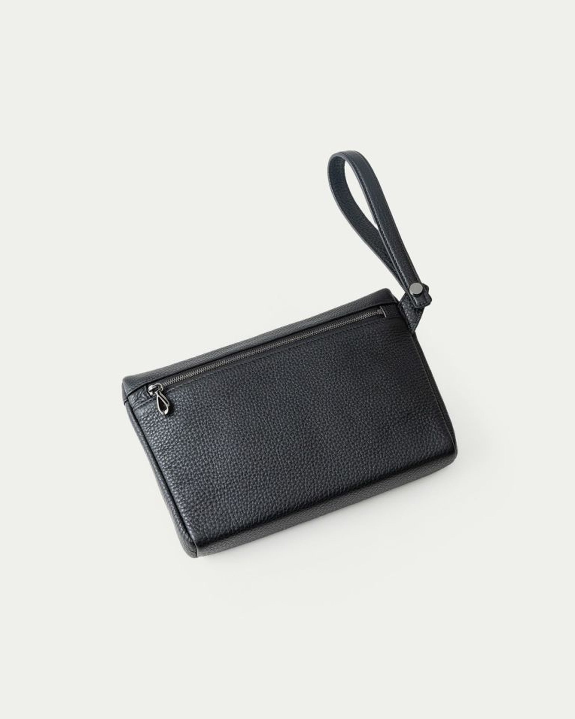 POUCH IN CALFSKIN